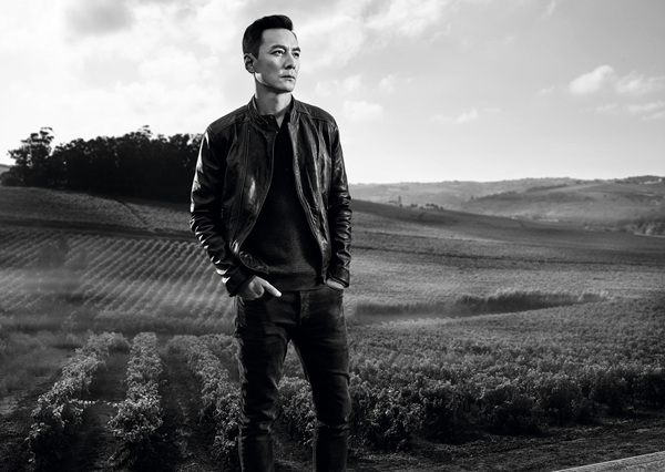 吴彦祖的颜值巅峰肌肉照片,吴彦祖年轻时候的颜值避其锋芒