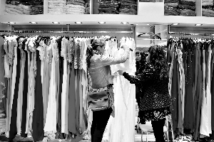 婚纱街有婚庆用品吗,婚庆用品购物推荐