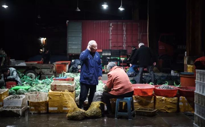 上海去哪里吃实惠而又正宗的海鲜,上海哪里的海鲜又便宜又好吃