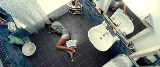 这是一部色而不淫，淫而不荡的电影