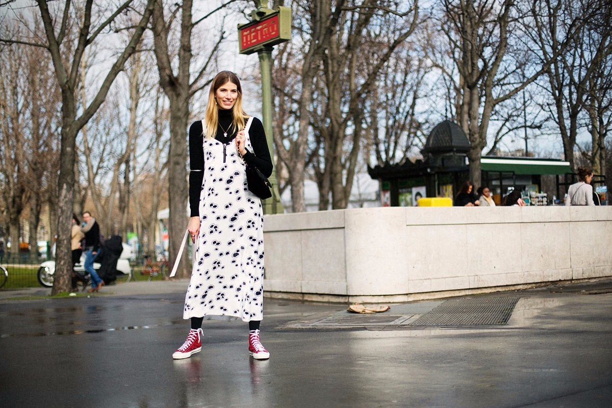 你还在迷恋Stan Smith啊？！ | 她们都换帆布鞋唻~