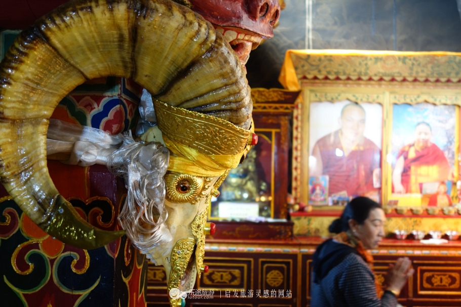 从楚布寺里的遮止说起