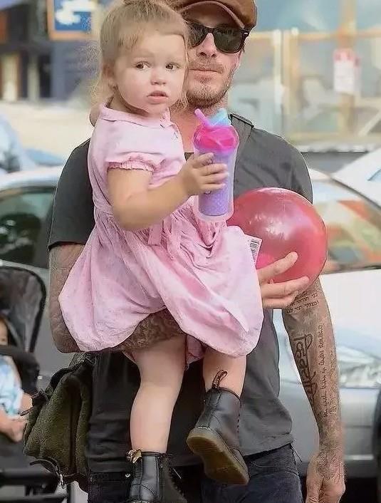 这个冬天男人应该有双马丁靴,来一双男士耐穿好看的鞋