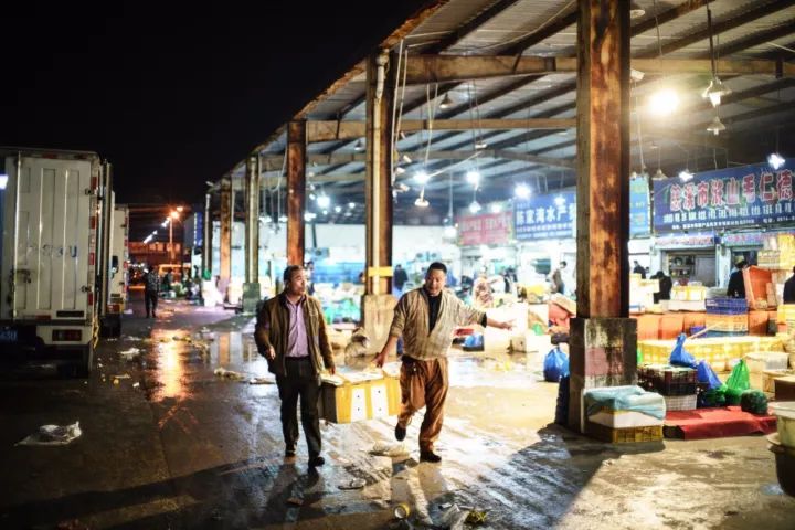 上海去哪里吃实惠而又正宗的海鲜,上海哪里的海鲜又便宜又好吃