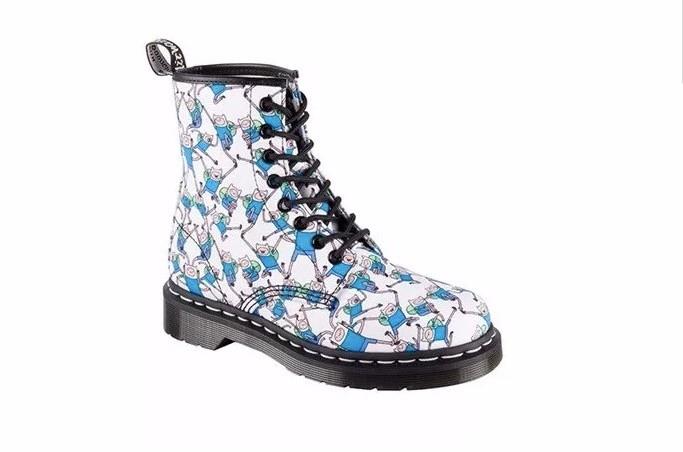 这个冬天男人应该有双马丁靴,来一双男士耐穿好看的鞋