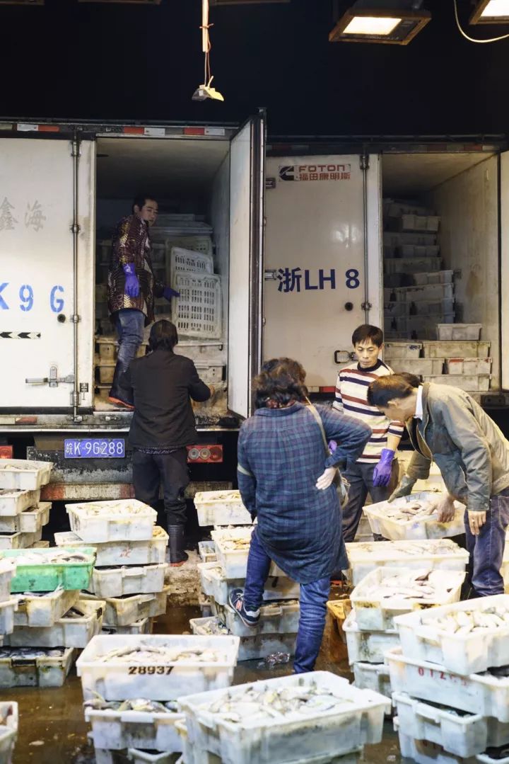 上海去哪里吃实惠而又正宗的海鲜,上海哪里的海鲜又便宜又好吃