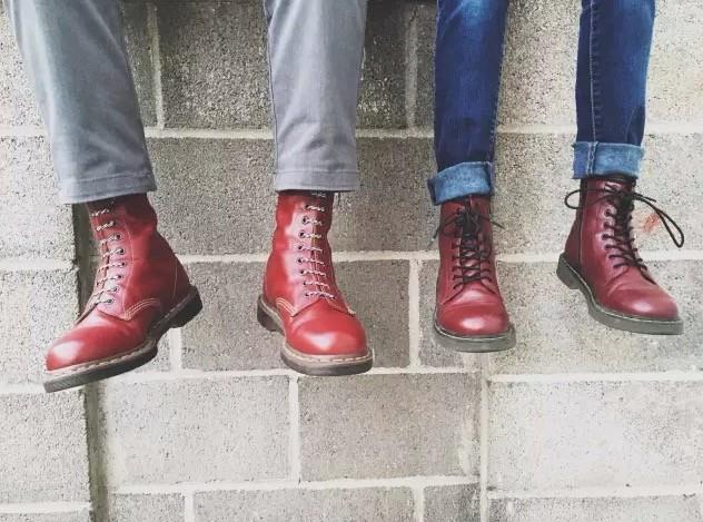 这个冬天男人应该有双马丁靴,来一双男士耐穿好看的鞋