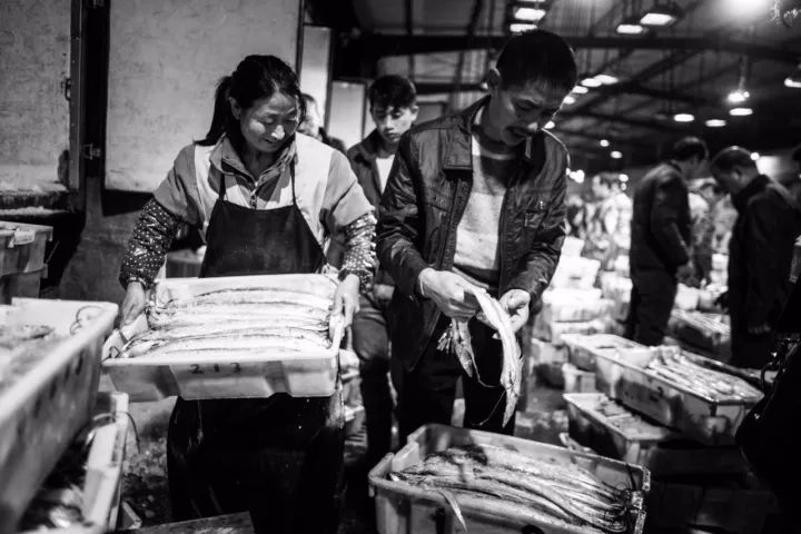 上海去哪里吃实惠而又正宗的海鲜,上海哪里的海鲜又便宜又好吃