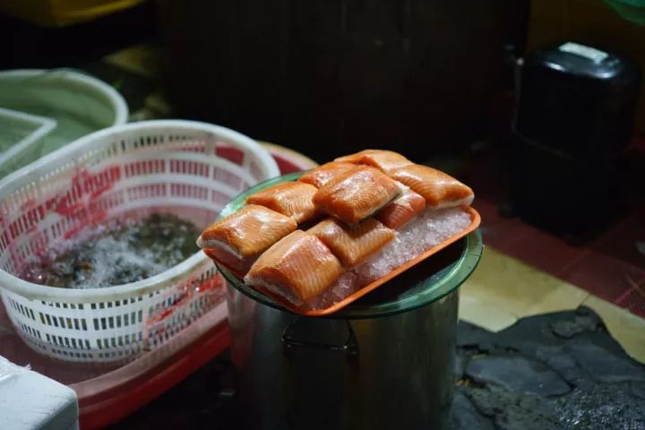 上海去哪里吃实惠而又正宗的海鲜,上海哪里的海鲜又便宜又好吃