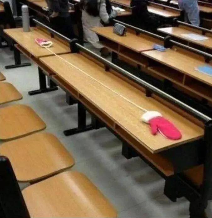 「潍·幽默」论考试应该怎么作弊····