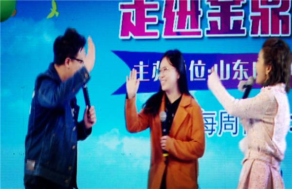 坑！翠霞游戏“陷黑洞”？帅！荧屏又见“四天王”！