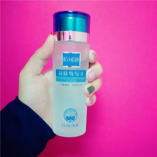 祛痘药膏不能乱用,祛痘药膏用之前能用护肤品吗