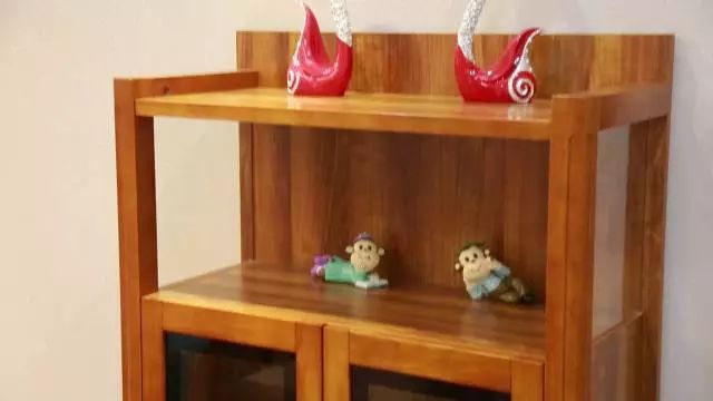 装修环保胶水有甲醛吗,新房装修用的环保漆还会有甲醛吗