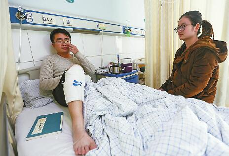 谁扔的瓶子陈翔六点半,谁扔的瓶子直接反扔