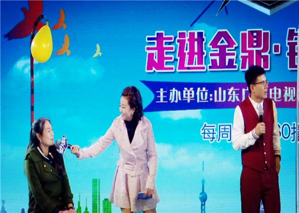 坑！翠霞游戏“陷黑洞”？帅！荧屏又见“四天王”！