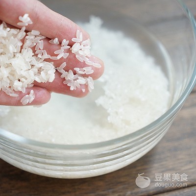 煲仔饭的做法电饭锅视频,煲仔饭的做法不用砂锅