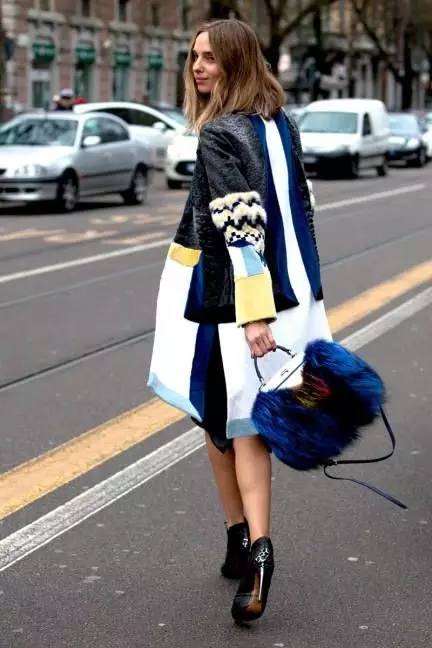 冬天的包包没点毛还能叫时髦？