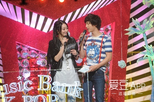 171125从《音乐银行》到MAMA……带你回顾宋先生MC瞬间