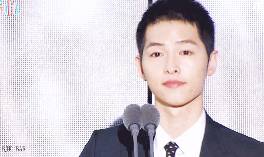 171125从《音乐银行》到MAMA……带你回顾宋先生MC瞬间