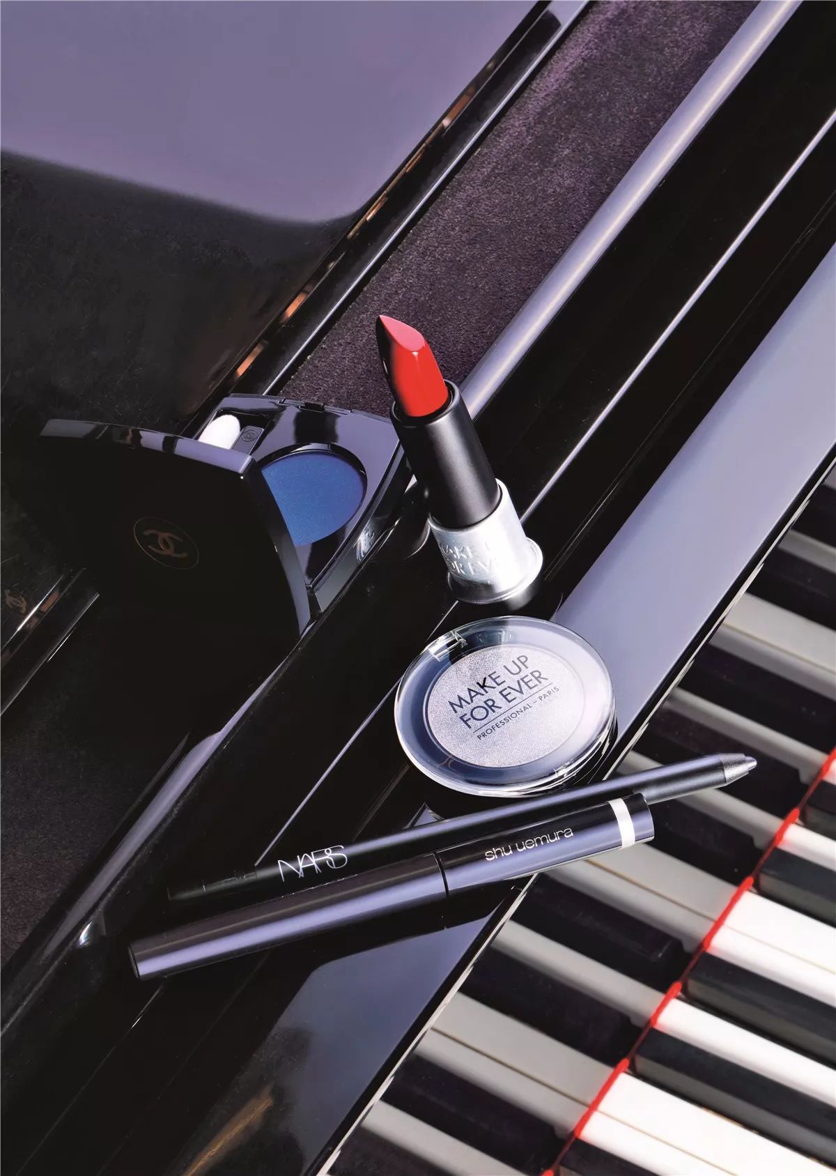 5步打造成熟美艳派对妆,新季造型