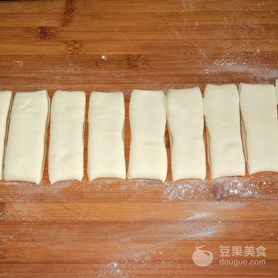 家常油条怎么炸,家常油条怎么炸才好吃又酥又软