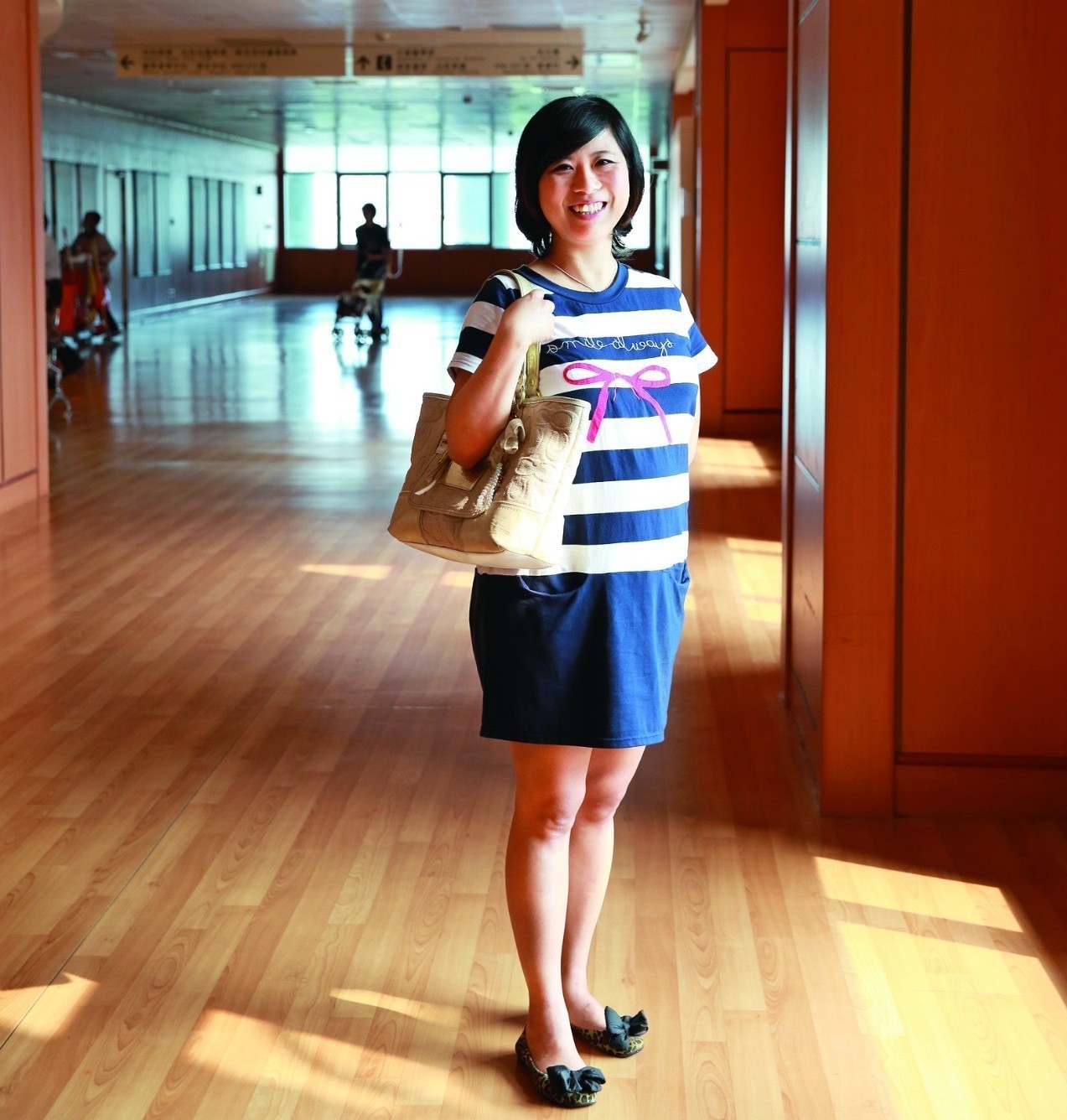 刚出生的婴儿顶着节育环,戴宫内节育器妊娠