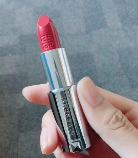 纪梵希红丝绒n37专柜多少钱,纪梵希黑管口红多少钱