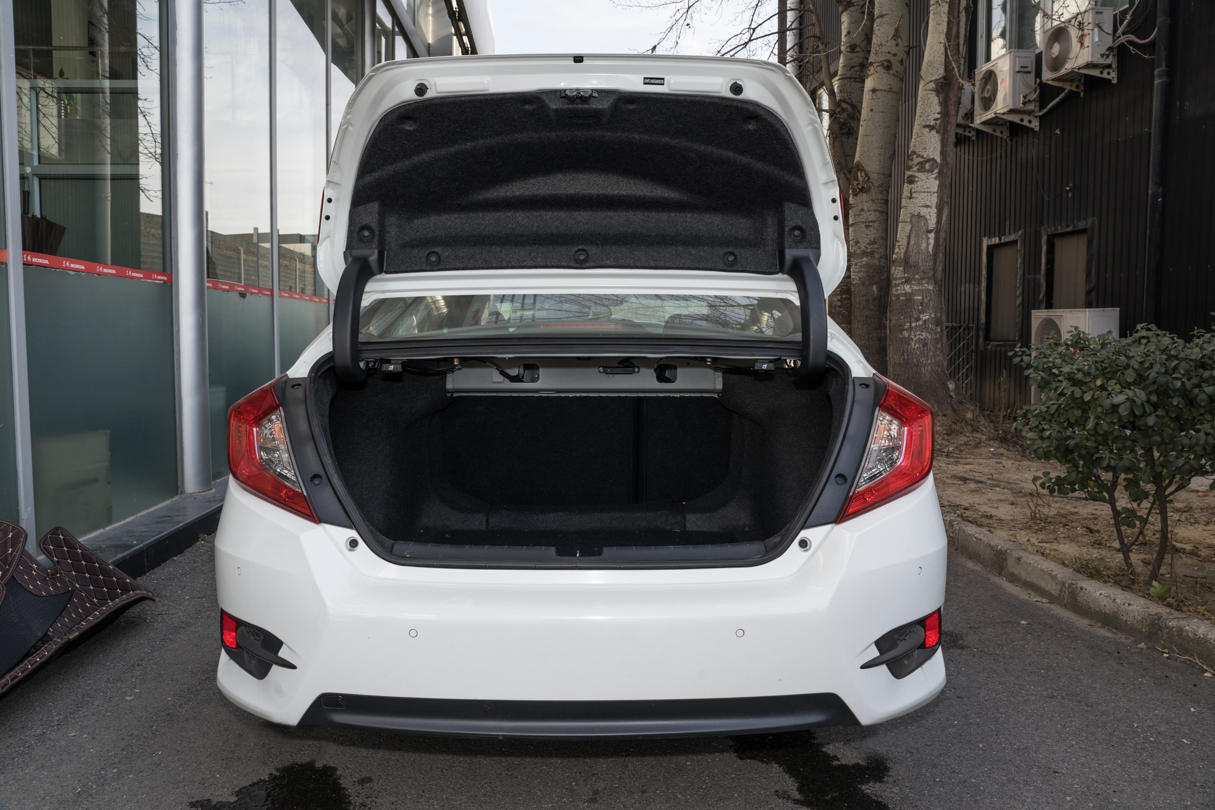 毒辣车评视频本田思域,博主说车2017年的本田思域