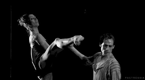 摩羯男变态占有欲,变态狂是天生的么