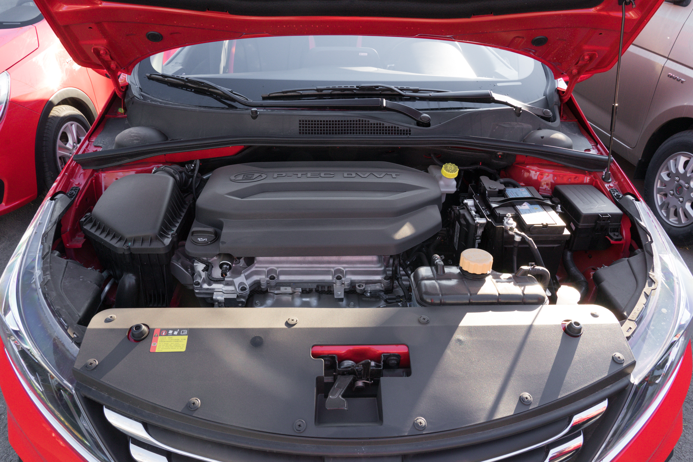 宝骏310和夏利n3哪个更省油,宝骏5和310哪个好