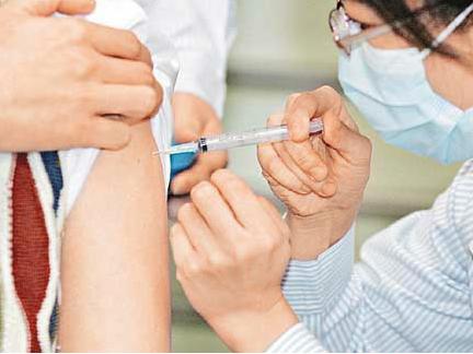 小孩子打完预防针可以吃鱼吗,刚打完预防针能吃鱼蛋吗