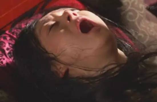 生孩子疼还是被踢一下疼,是生孩子疼还是被踢到更疼