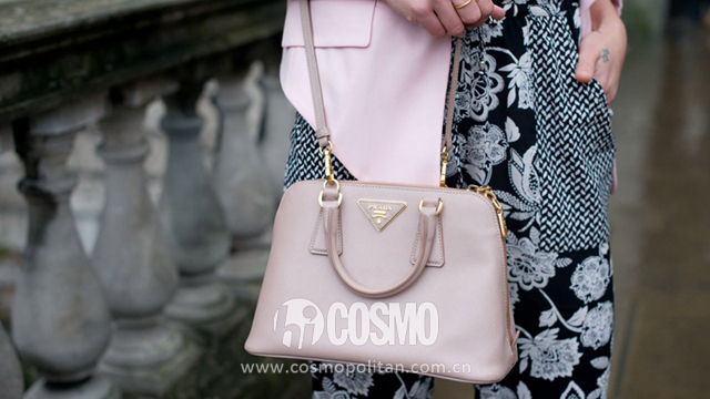 1000多块钱的包包哪个好 (200元多的包包和1000元的有啥区别)