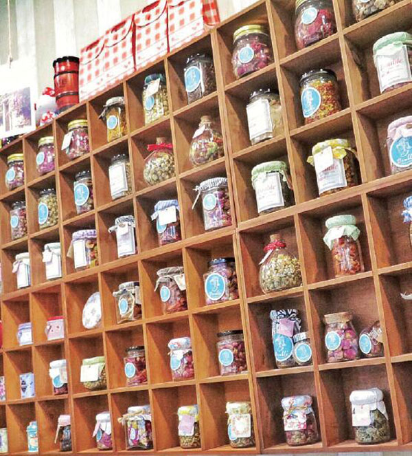 90后小姑娘做微商一年,90后第二次微商创业