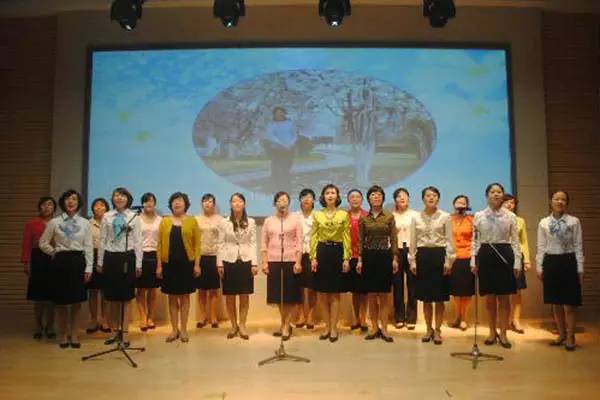 周五见｜设计大大的“网”让更多女性富起来