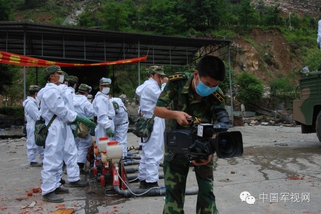 讲述|曾和平：17年军事新闻路虽九死其犹未悔