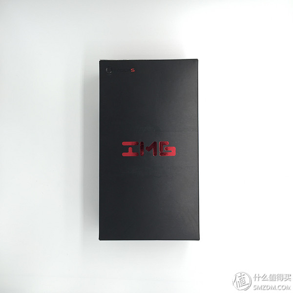 照片还是那个苍姐姐,但陪撸的鼠标却更”色”了I-ROCKSIM6幻彩翼评测,附苍姐签名照