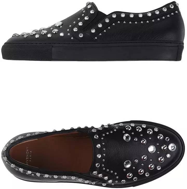 今年最流行的平底鞋,今年春夏有什么平底鞋品牌