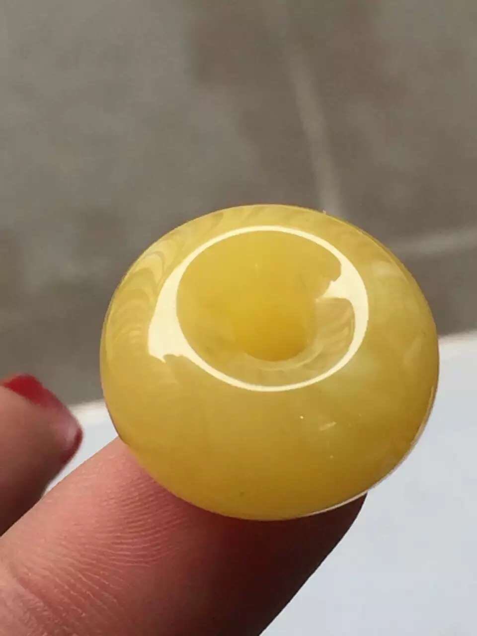 琥珀蜜蜡飘花怎么鉴别真假,蜜蜡琥珀的真假鉴定