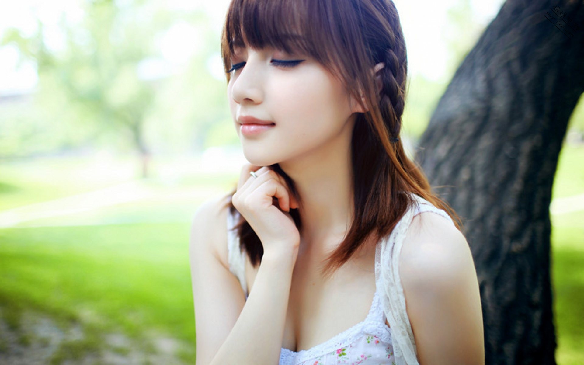 脸上的疹子反反复复怎么回事呢,脸上反反复复起疹子痒是怎么回事