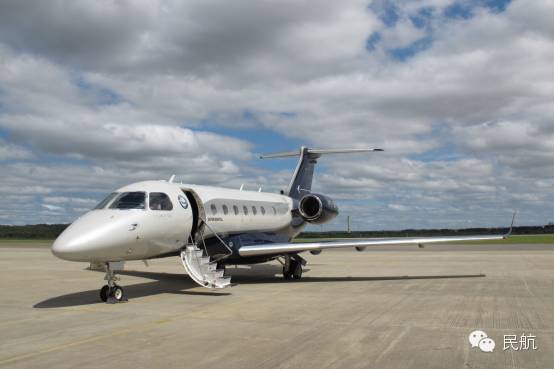 成龙谈私人飞机,成龙的三架飞机型号