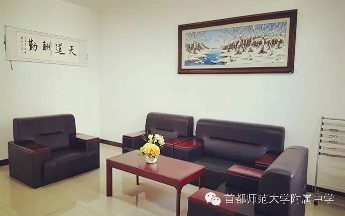 住在负一楼是什么体验,住在宿舍楼的感受