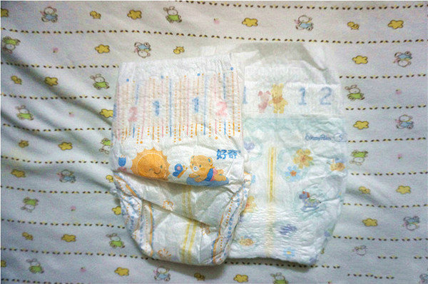 如何选择合适的纸尿裤尺码,nb码纸尿裤和s码纸尿裤买多少合适