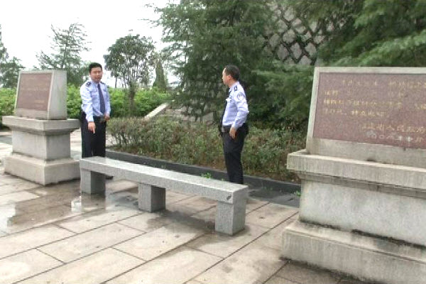 安溪25岁女教师遭抢劫割喉嫌犯交代为何行凶,视频