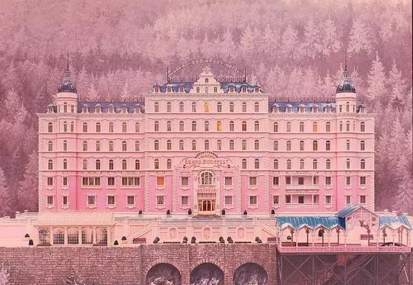 一开始我也不懂,为什么名人都爱住这些老酒店,直到...