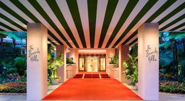 一开始我也不懂,为什么名人都爱住这些老酒店,直到...