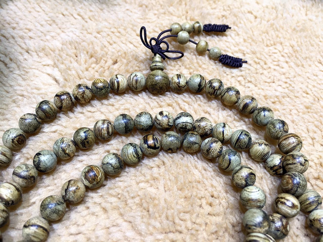 沉香精品值得收藏吗,沉香最值得收藏的价值