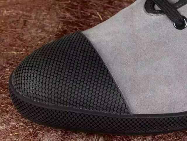 巴利对比普拉达,巴利和tods哪个档次高