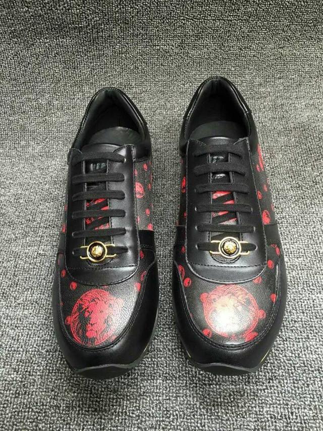 巴利对比普拉达,巴利和tods哪个档次高