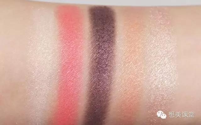 好多眼影盘怎么用,好漂亮的眼影盘不知道用哪个